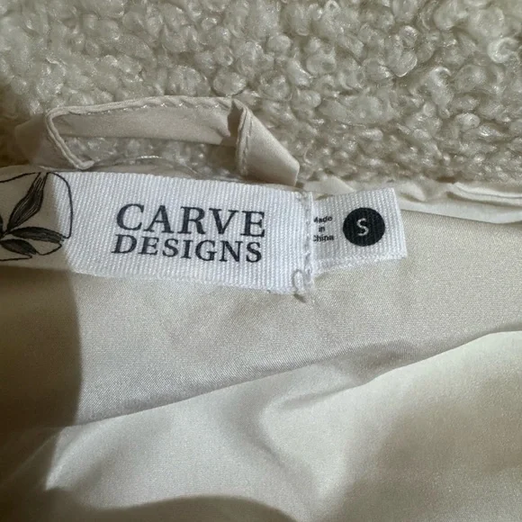 Carve trucker fleece jacket 
Never worn NWT - Picture 2 of 4